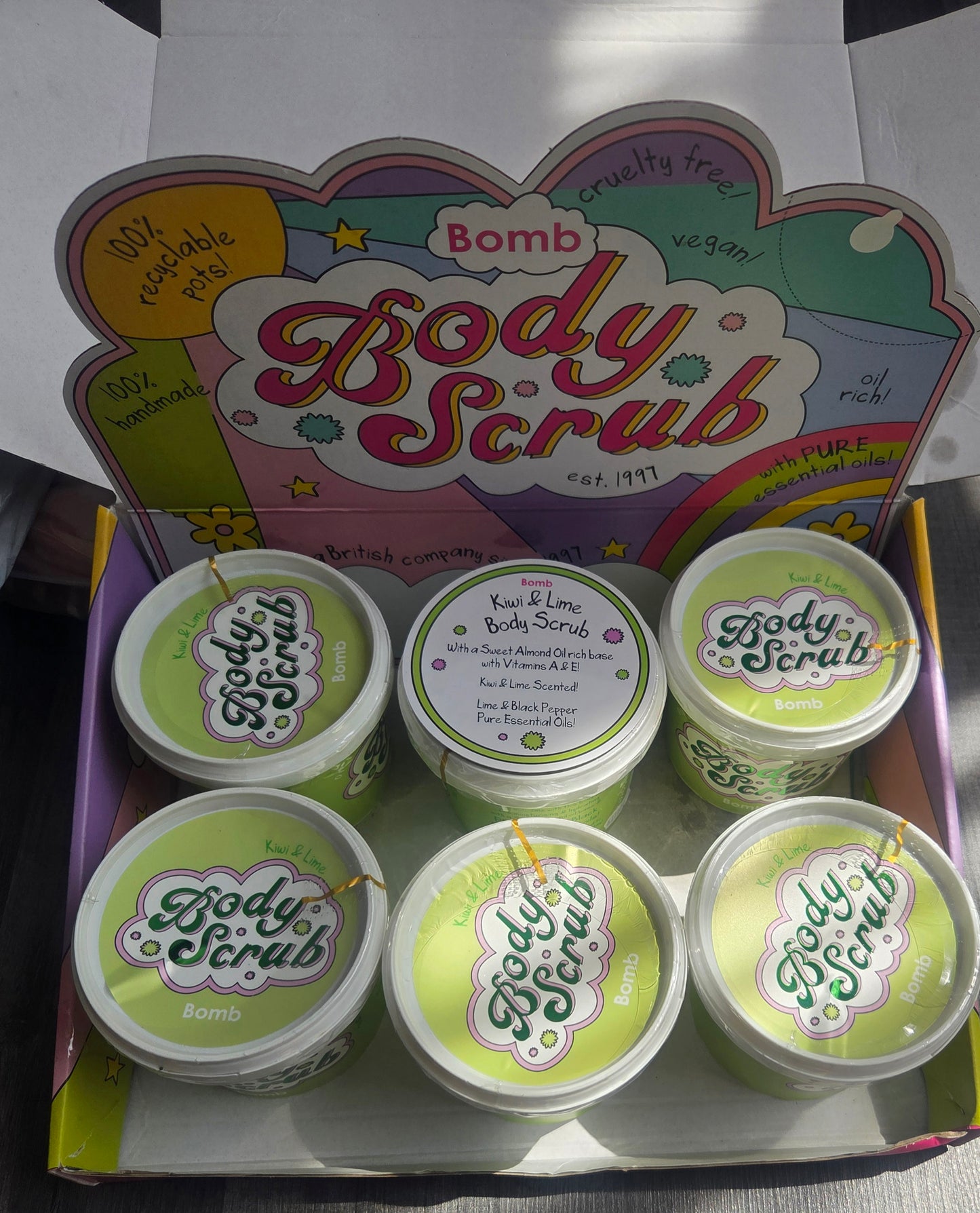 Kiwi & lime body scrub bomb cosmetics crazy lala's melts