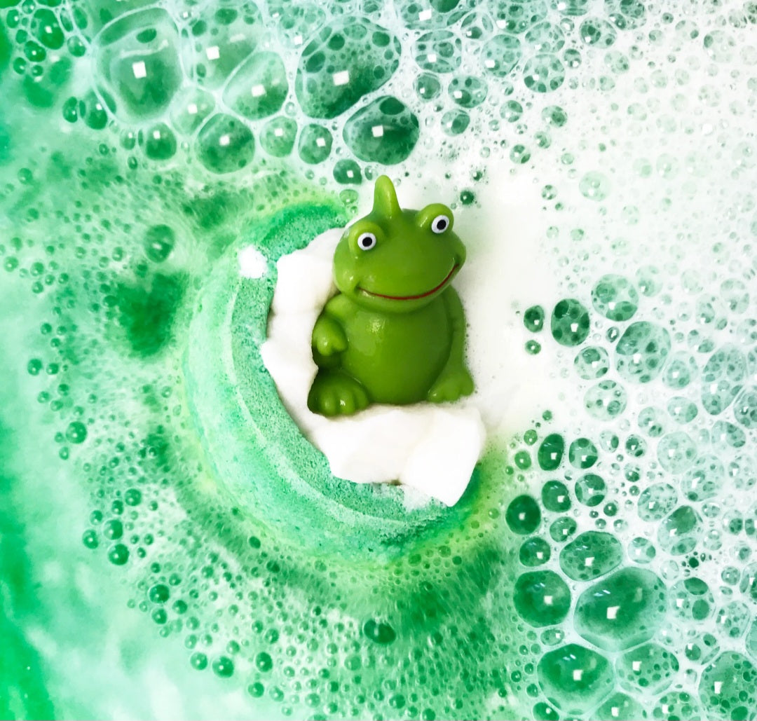 CRAZY LALA'S MELTS BATHBOMBS IT'S NOT EASY BEING GREEN BATH BLASTERS BOMB COSMETICS
