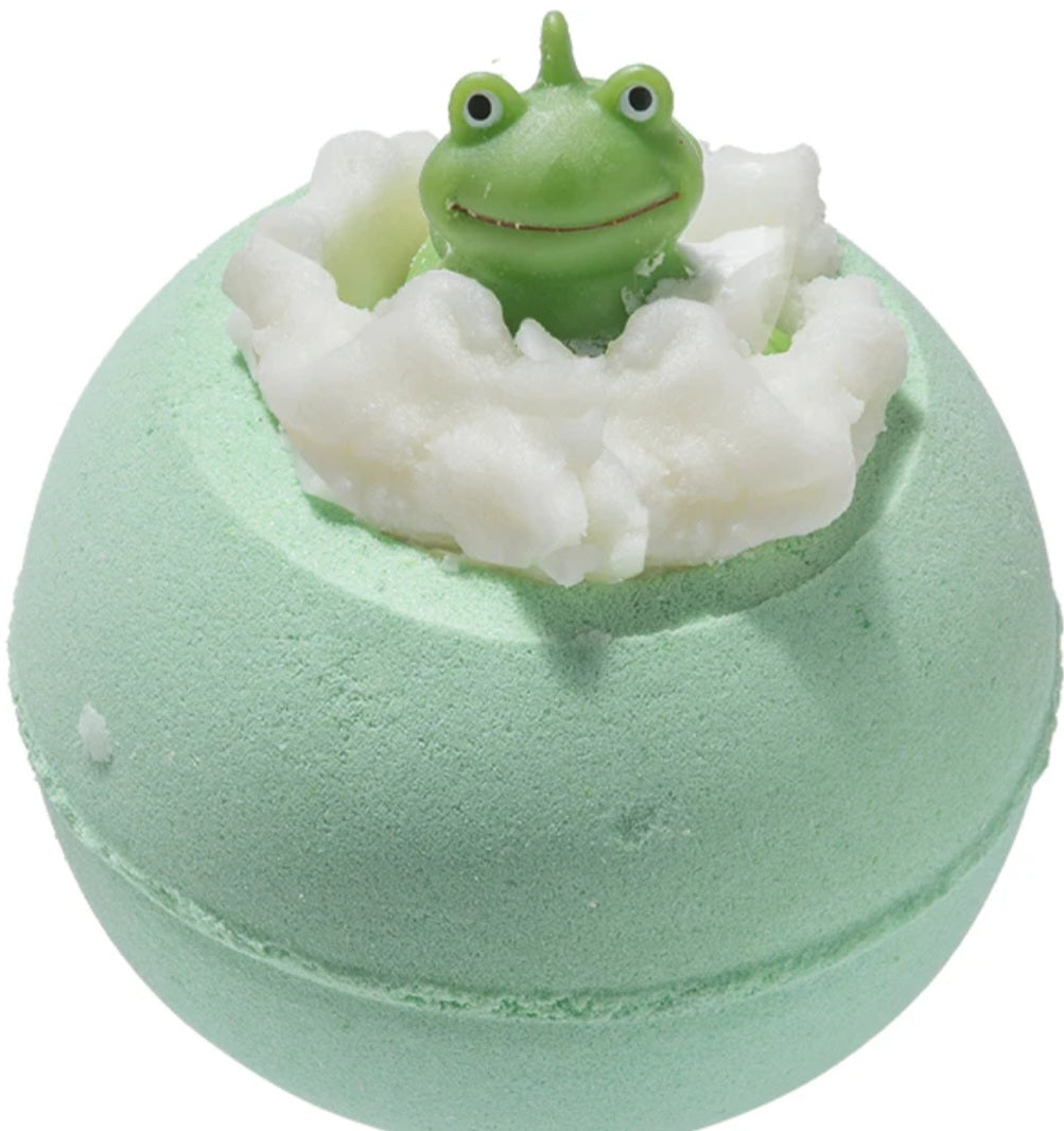 CRAZY LALA'S MELTS BATHBOMBS IT'S NOT EASY BEING GREEN BATH BLASTERS BOMB COSMETICS