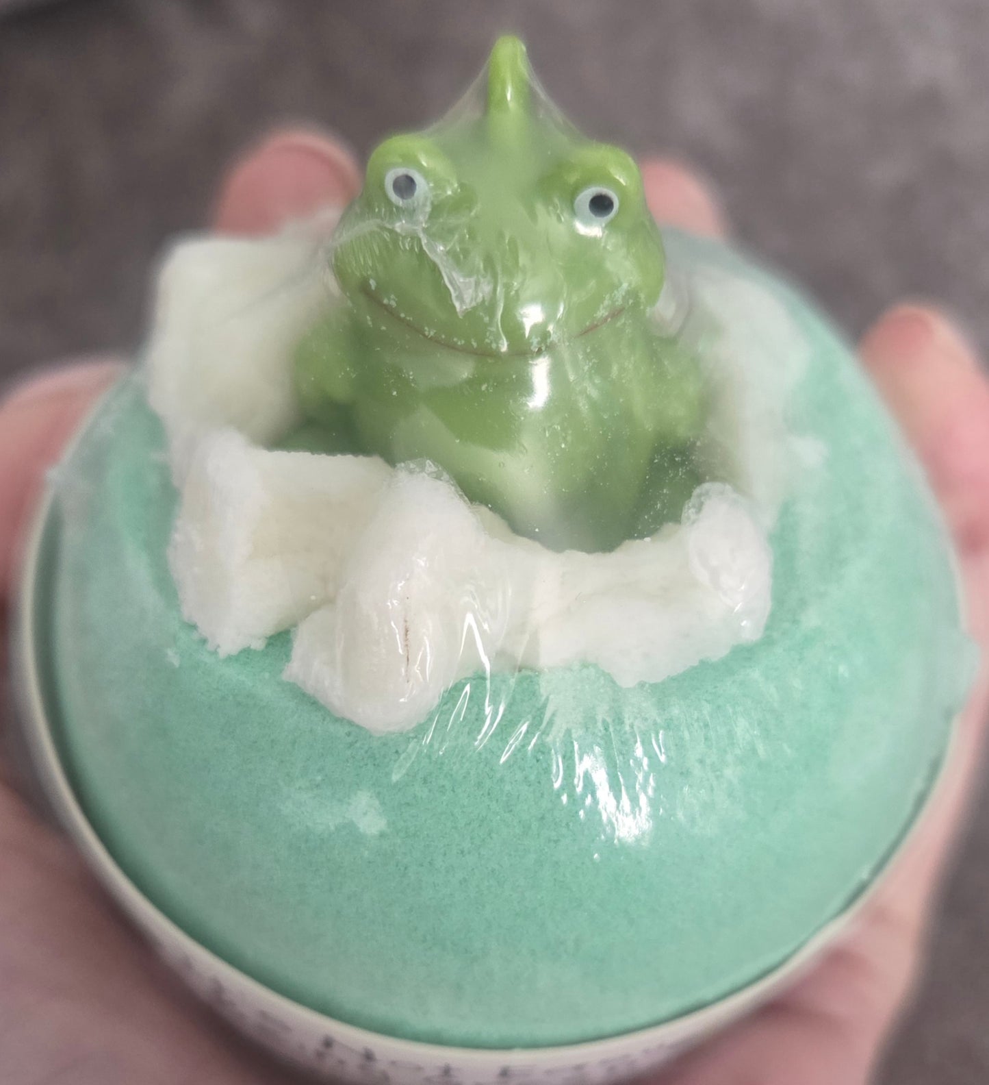 CRAZY LALA'S MELTS BATHBOMBS IT'S NOT EASY BEING GREEN BATH BLASTERS BOMB COSMETICS